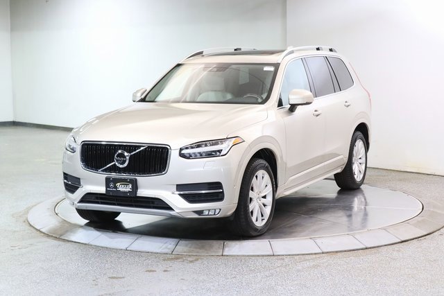 Used 2016 Volvo XC90 T6 Momentum w/ Momentum Plus Package image 9