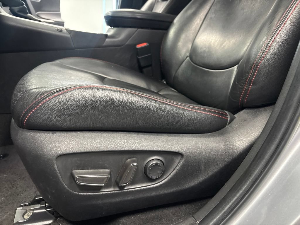 Used 2023 Toyota RAV4 XLE w/ Convenience Package FWD image 25