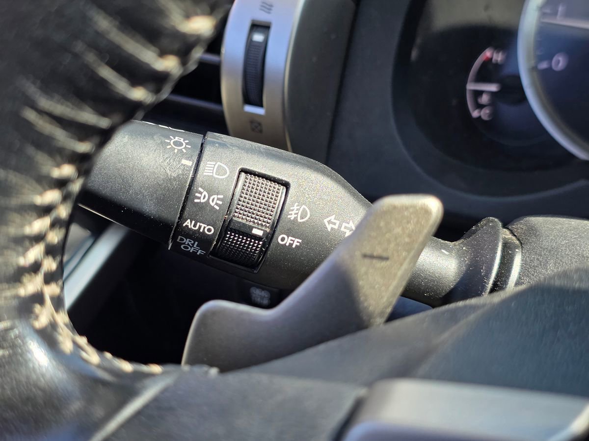 Used 2016 Lexus IS 200t RWD image 33