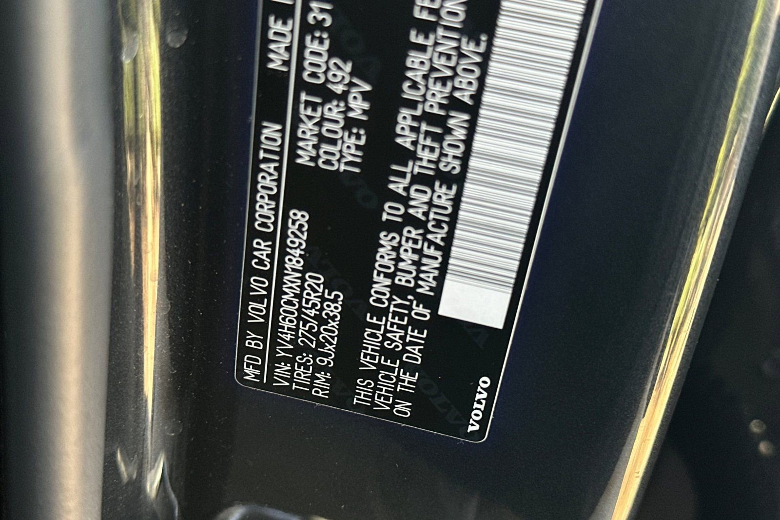 Used 2022 Volvo XC90 T8 R-Design w/ Advanced Package image 30