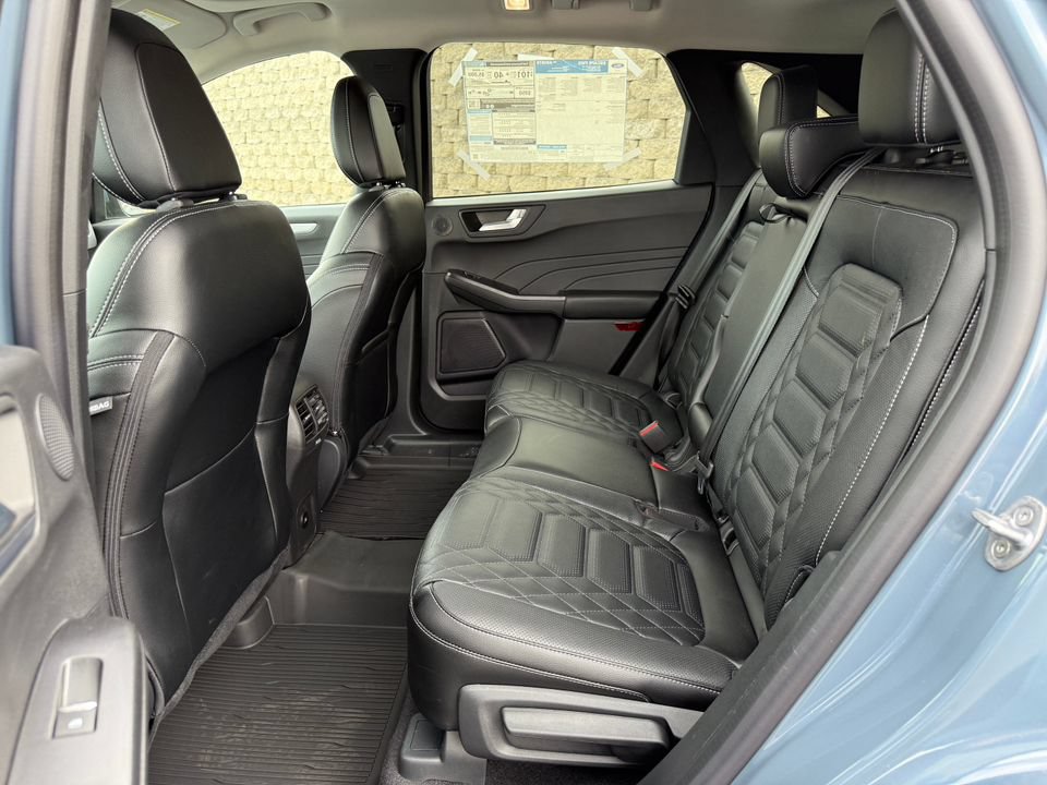 Used 2024 Ford Escape SE w/ PHEV Premium Package FWD image 5