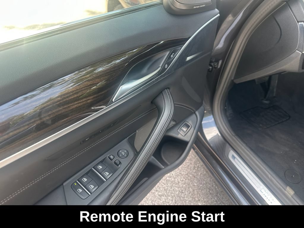 Used 2023 BMW 540i xDrive w/ Premium Package AWD/4WD image 16