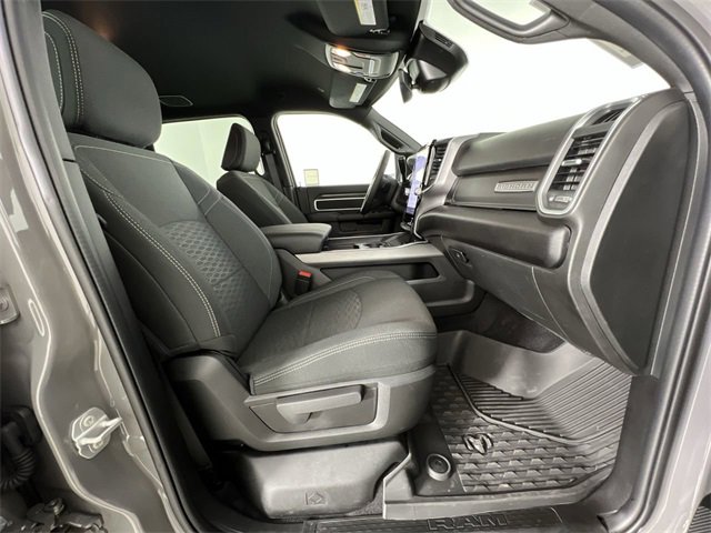 Used 2025 RAM 3500 Big Horn image 28