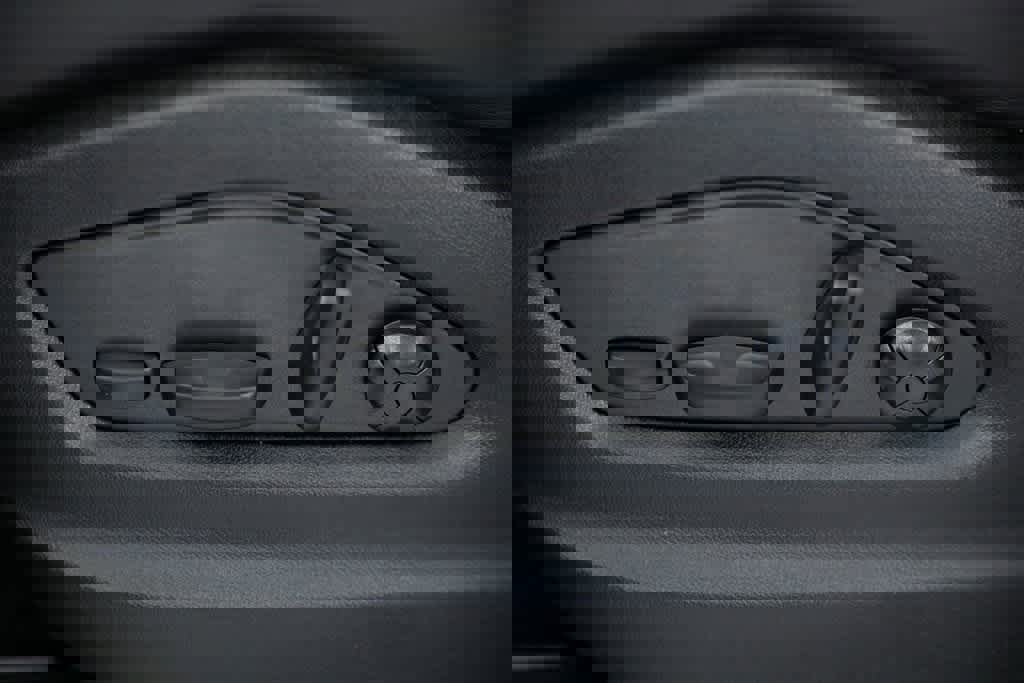New 2026 Porsche Cayenne S image 17