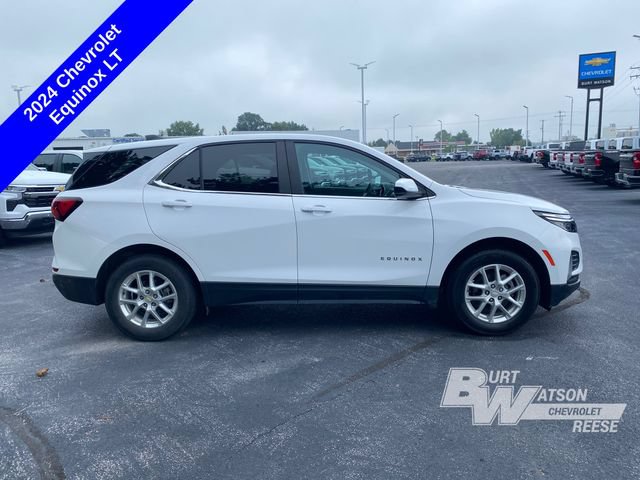 Used 2024 Chevrolet Equinox LT w/ LPO, Floor Liner Package FWD image 4