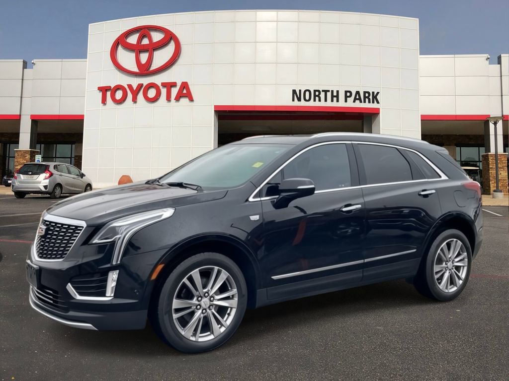 Used 2023 Cadillac XT5 Premium Luxury w/ Technology Package FWD image 1