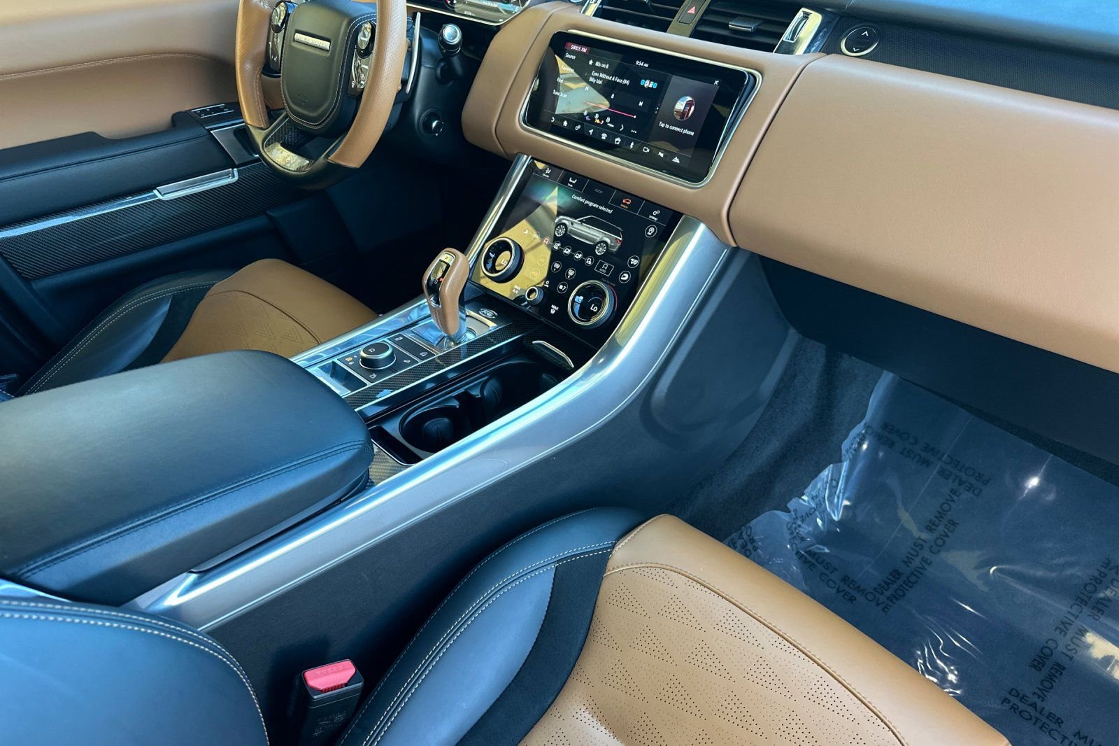 Used 2022 Land Rover Range Rover Sport SVR image 19