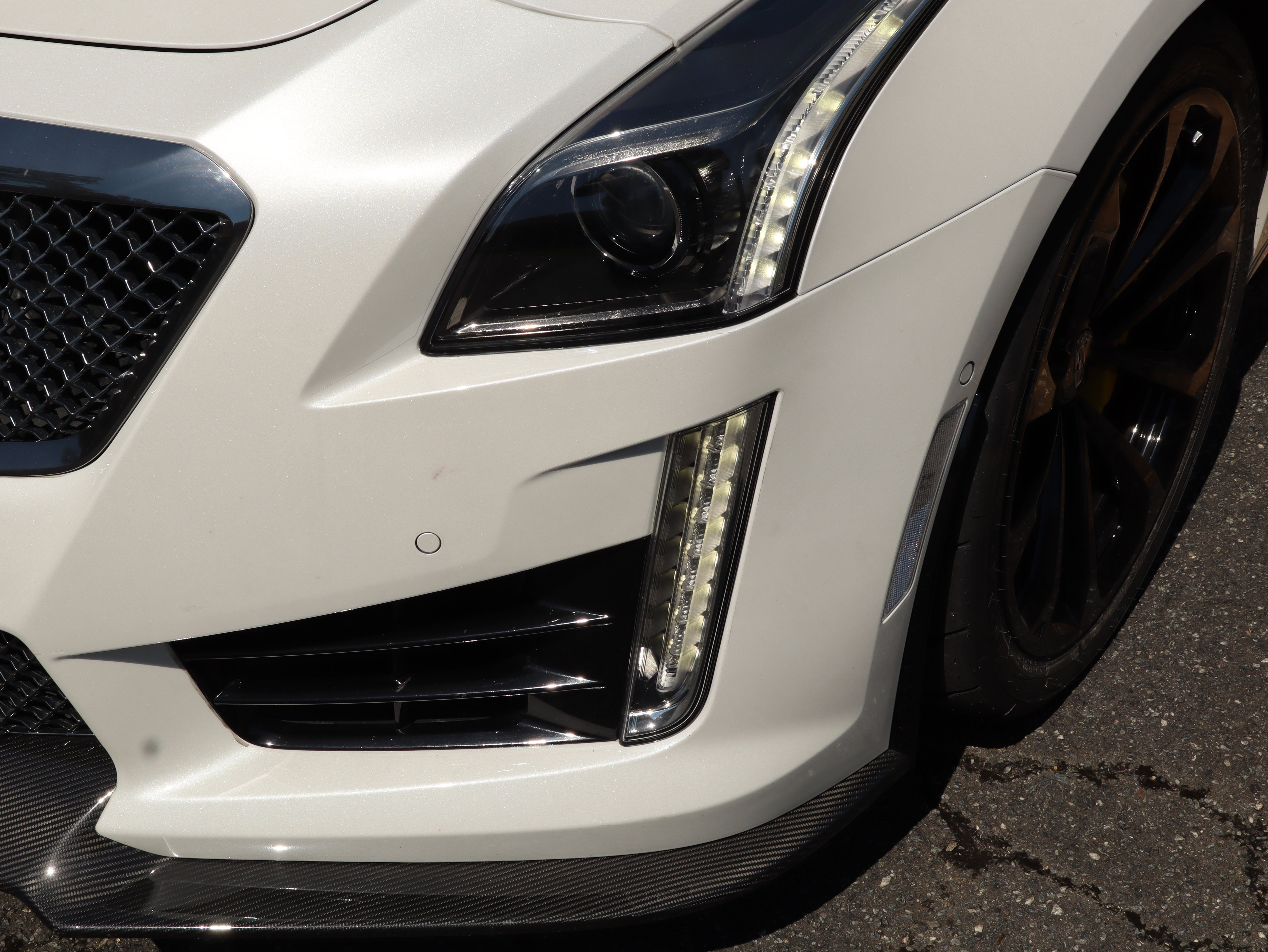 Used 2016 Cadillac CTS V w/ Carbon Fiber Package RWD image 11