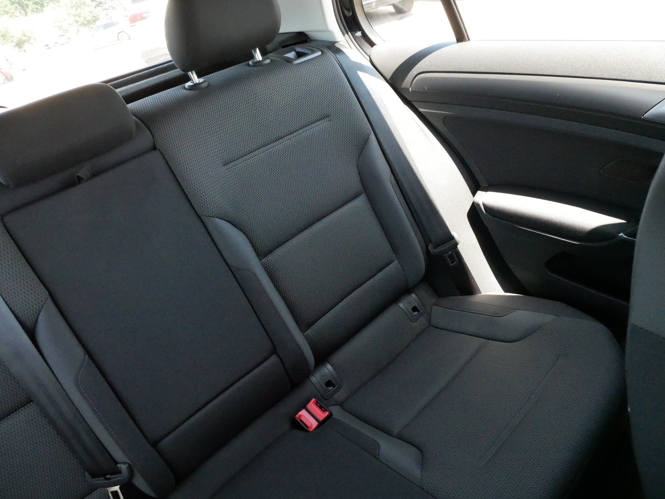 Used 2019 Volkswagen Golf S FWD image 14