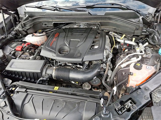 Used 2024 Alfa Romeo Stelvio Sprint image 28