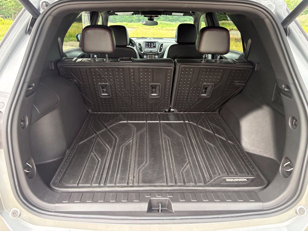Used 2024 Chevrolet Equinox RS FWD image 45