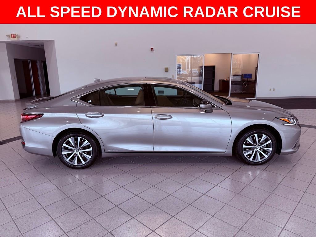 Certified 2021 Lexus ES 300h w/ Premium Package image 9