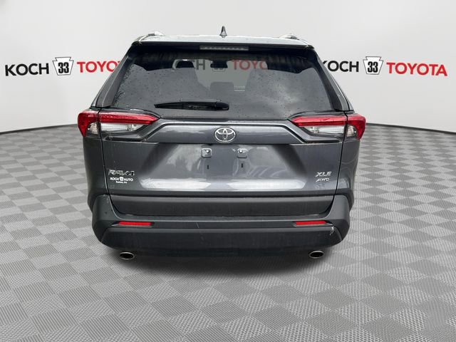 Used 2021 Toyota RAV4 XLE AWD/4WD image 7