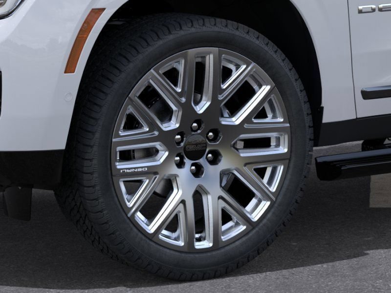 New 2026 GMC Yukon XL Denali Ultimate w/ LPO, Floor Liner Package AWD/4WD image 9