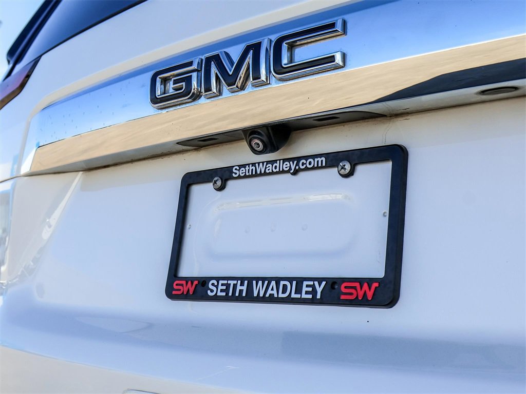 Used 2021 GMC Yukon XL SLT w/ SLT Premium Package image 11