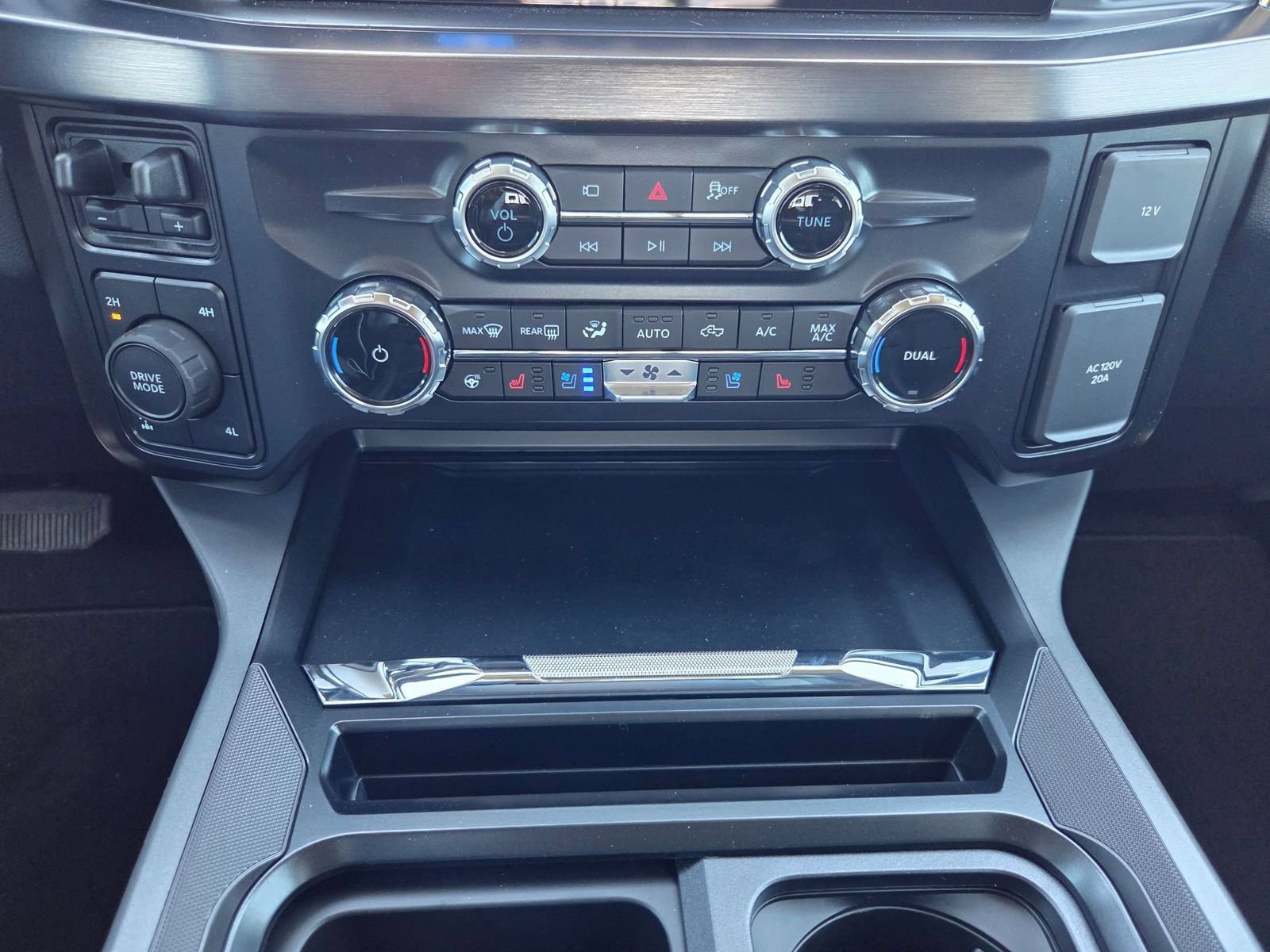 New 2026 Ford F250 Lariat w/ Lariat Ultimate Package AWD/4WD image 22