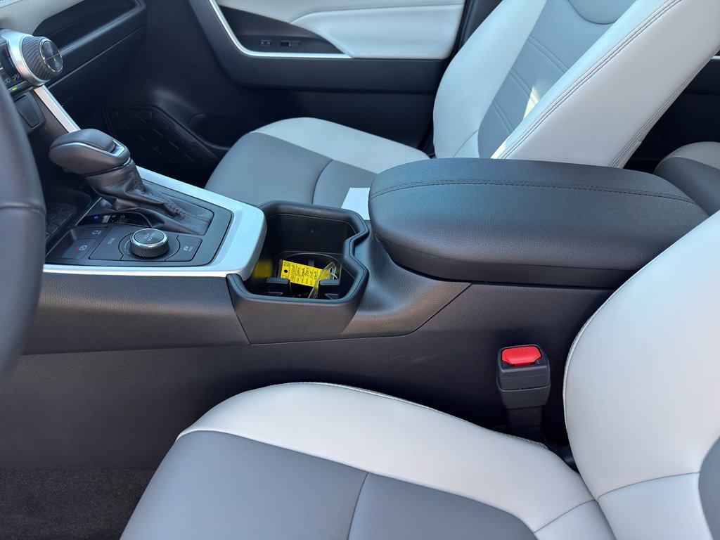 Used 2024 Toyota RAV4 XLE Premium image 14