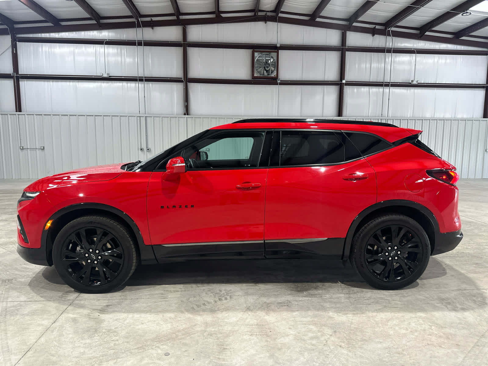 Used 2022 Chevrolet Blazer RS FWD image 2