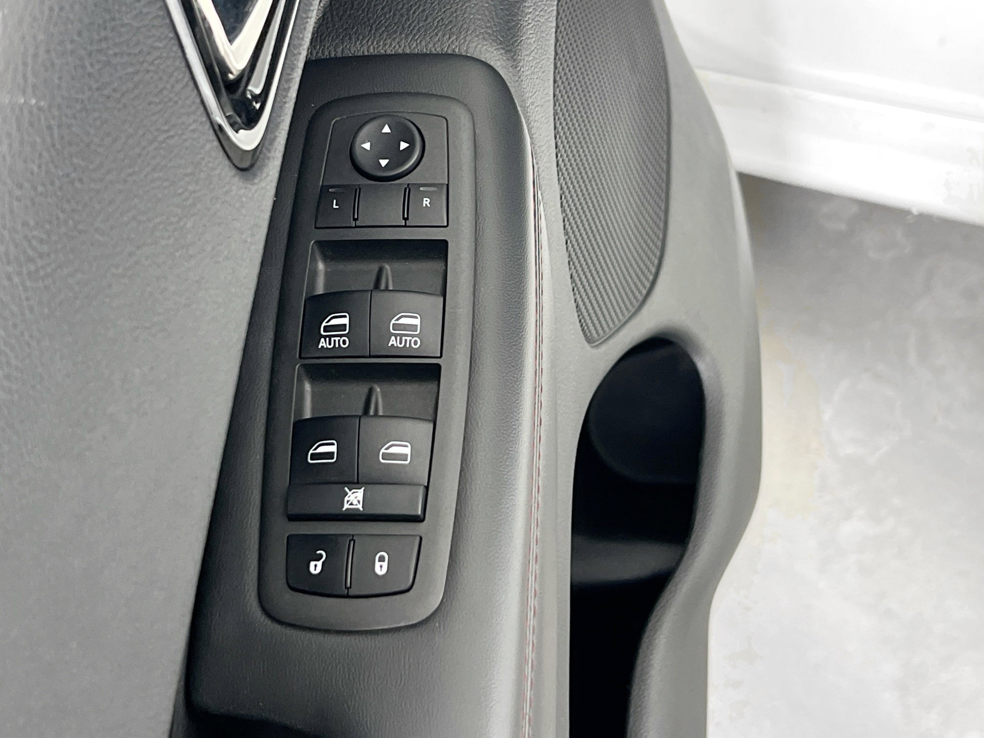 Used 2022 Dodge Durango R/T w/ Trailer Tow Group IV image 17