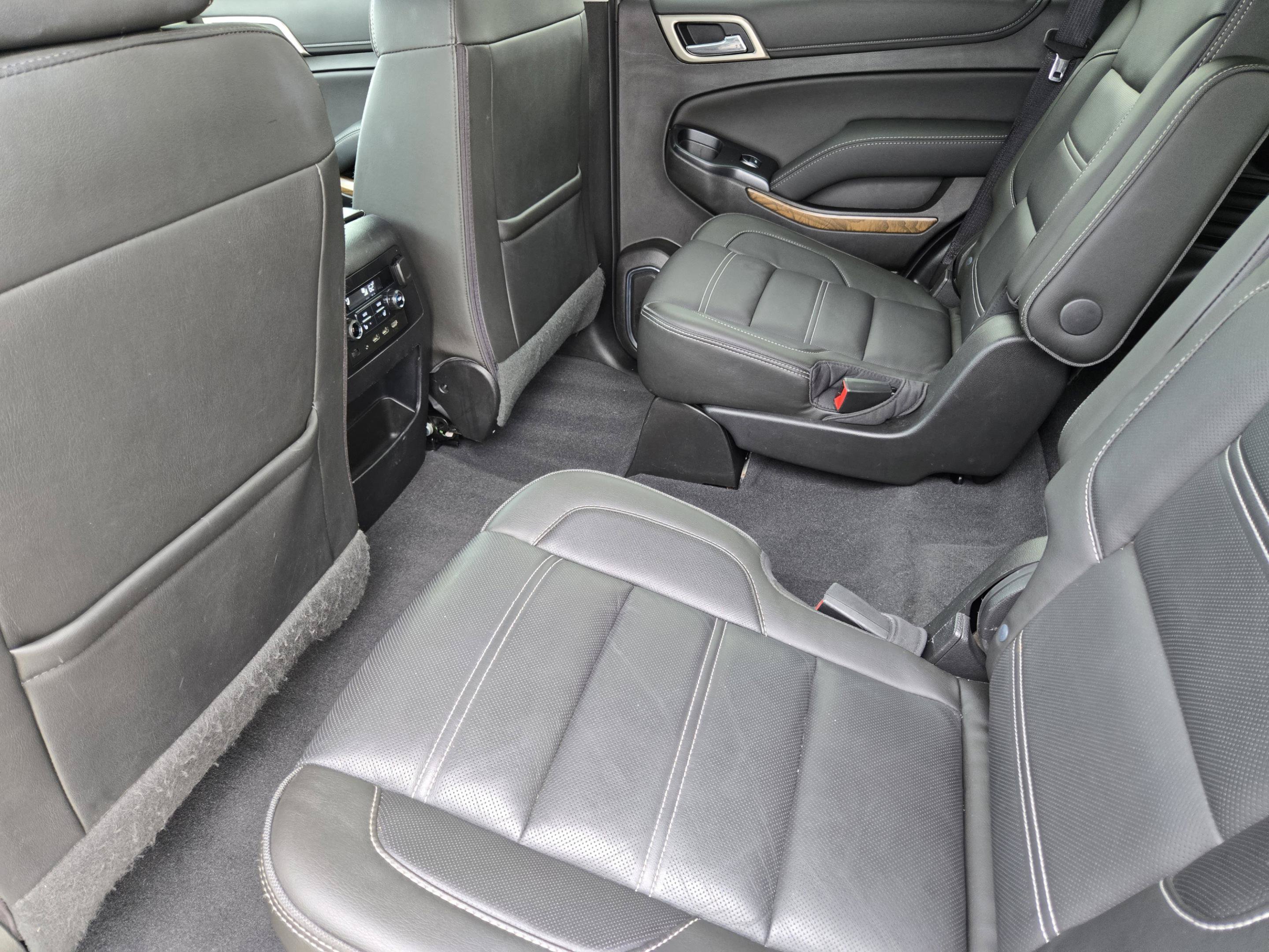 Used 2019 GMC Yukon Denali w/ Denali Ultimate Package AWD/4WD image 27