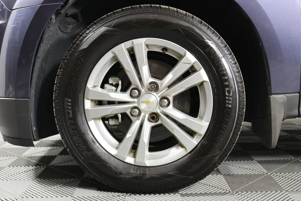 Used 2013 Chevrolet Equinox LS w/ LPO, Protection Package FWD image 9