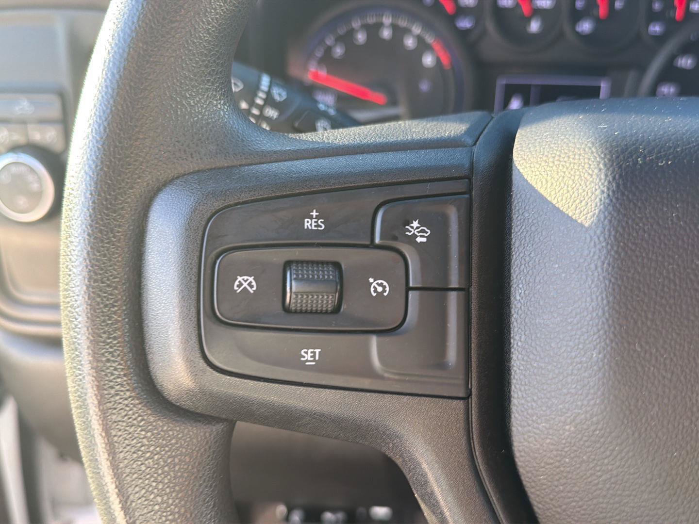 Used 2022 Chevrolet Silverado 1500 Custom RWD image 22
