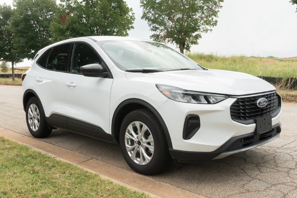 Used 2025 Ford Escape Active FWD image 3