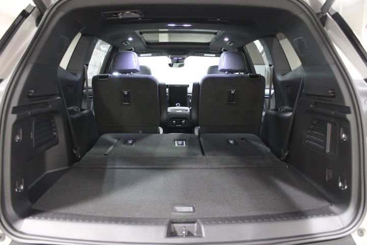 New 2026 GMC Acadia AT4 w/ Super Cruise Package image 14