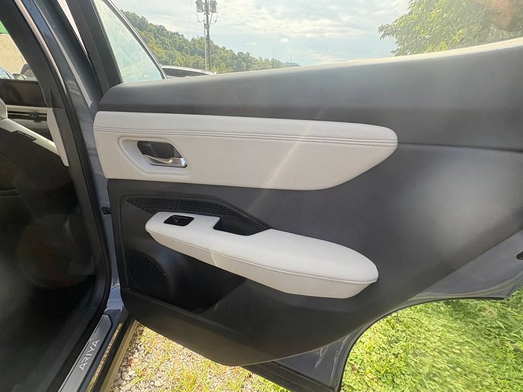 Used 2024 Nissan Ariya FWD image 31