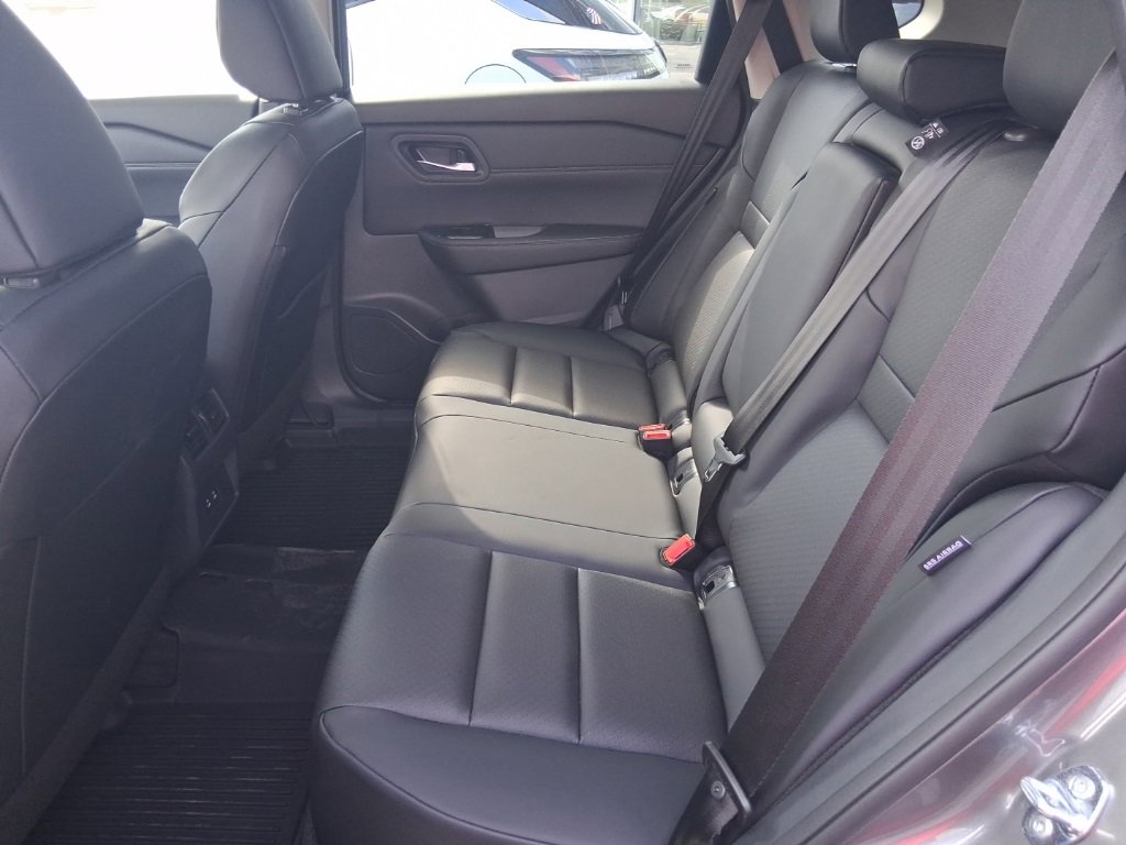 New 2026 Nissan Rogue SV image 28