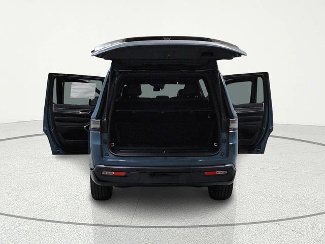 New 2026 Jeep Grand Wagoneer Limited AWD/4WD image 8