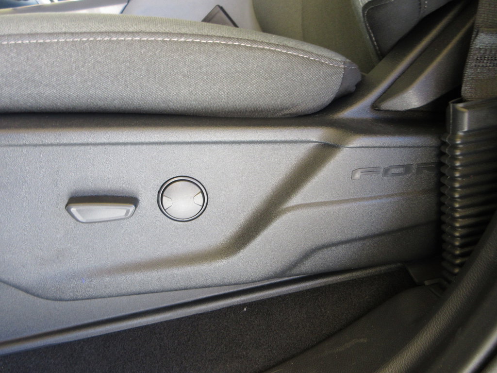 Certified 2024 Ford F150 Lightning XLT AWD/4WD image 13