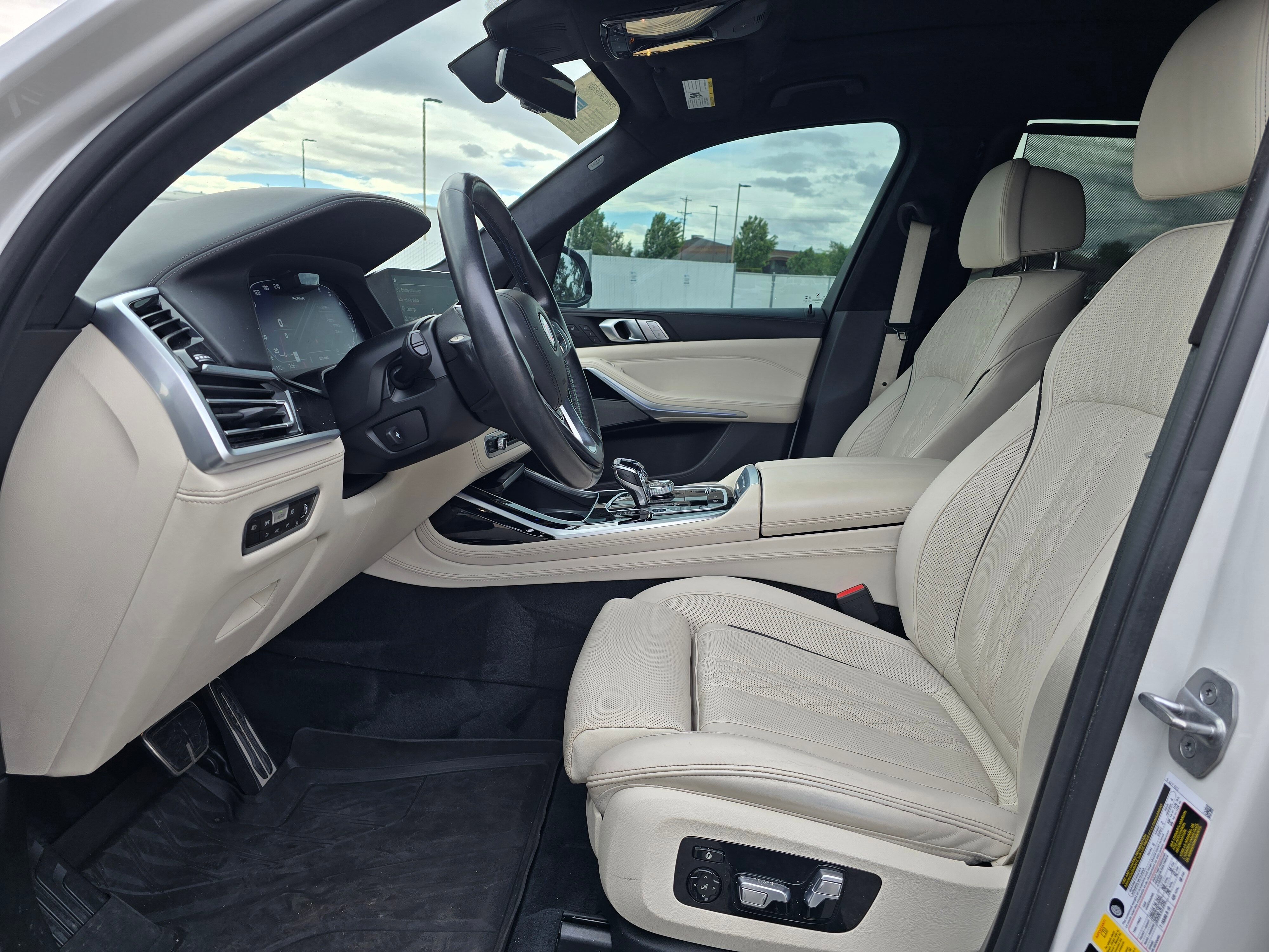 Certified 2022 BMW ALPINA XB7 AWD/4WD image 42