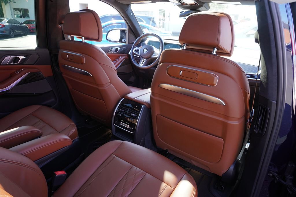 Used 2023 BMW X7 M60i w/ Executive Package image 11