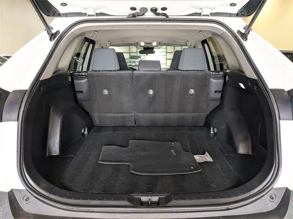 Used 2023 Toyota RAV4 LE image 27