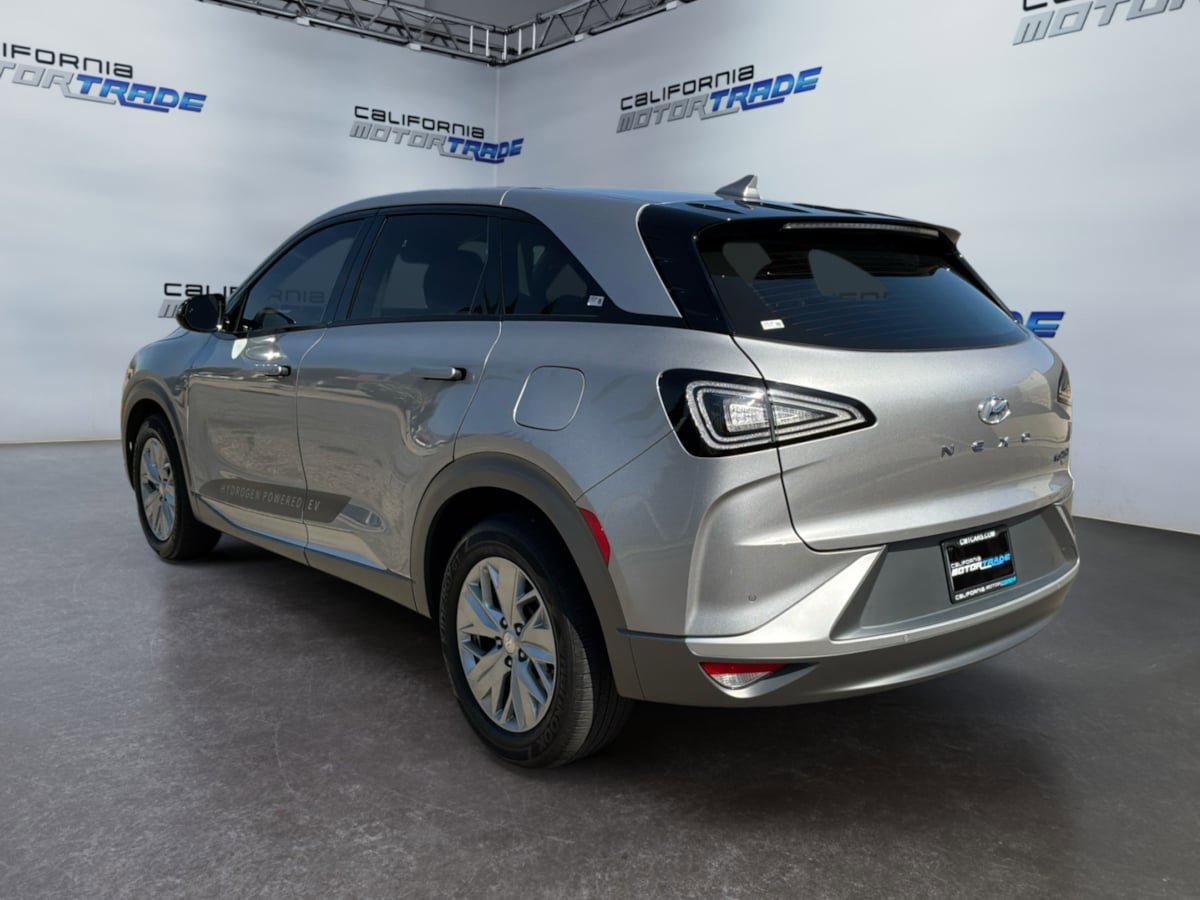 Used 2022 Hyundai Nexo Blue FWD image 7