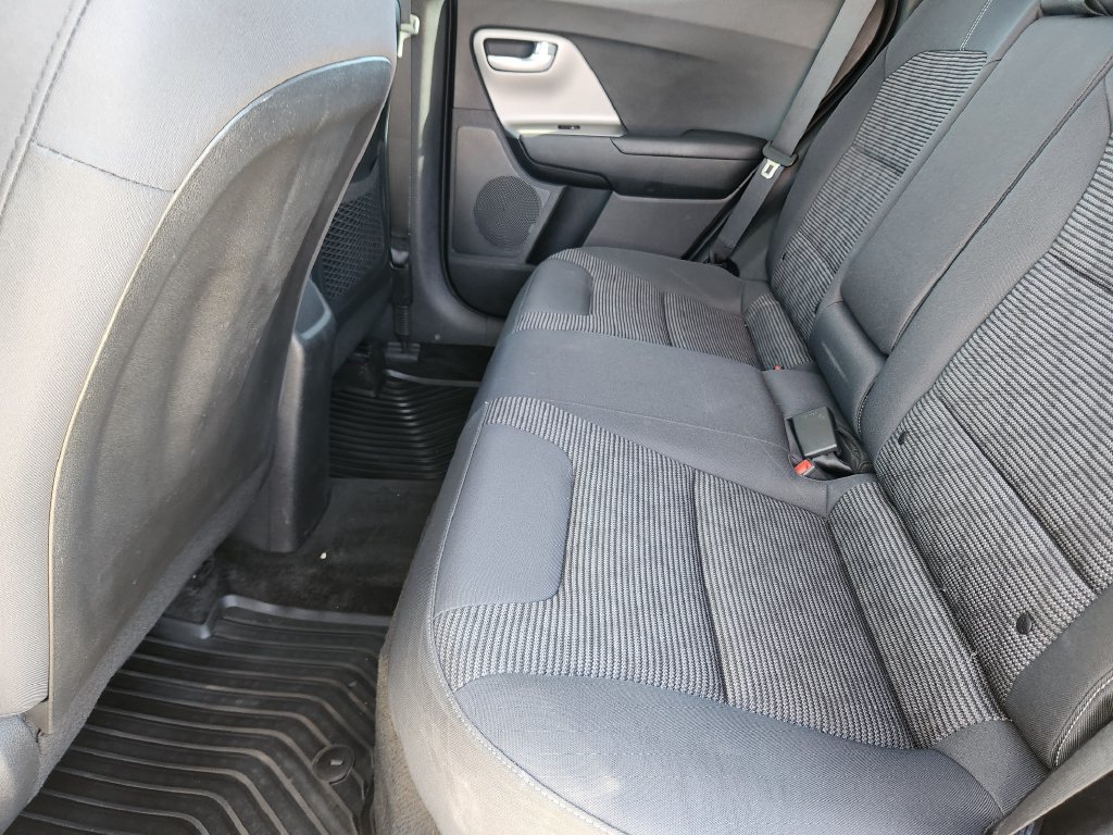 Used 2019 Kia Niro LX FWD image 23