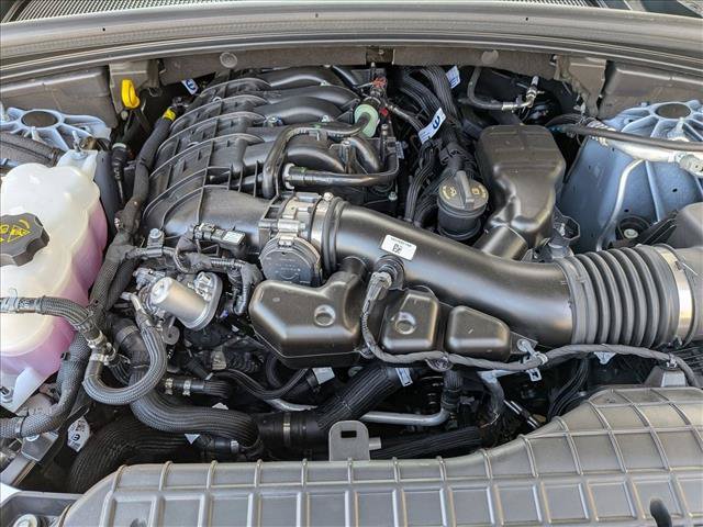 New 2025 Jeep Grand Cherokee L Laredo w/ Luxury Tech Group I AWD/4WD image 19