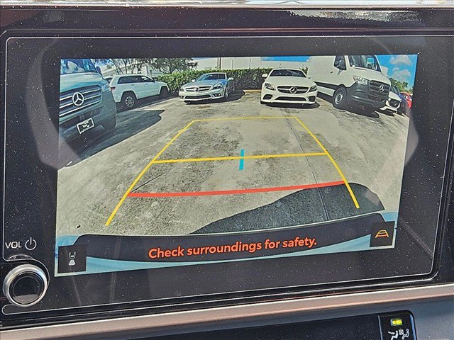 Used 2026 Toyota Camry SE FWD image 11