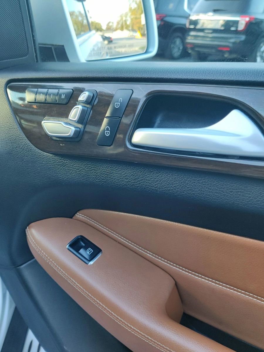 Used 2018 Mercedes-Benz GLS 450 GLS 450 4MATIC Sport Utility 4 w/ Premium Package image 24