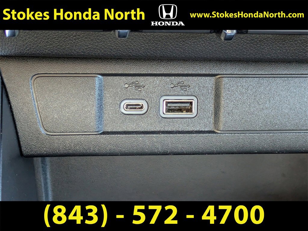 Used 2023 Chevrolet Colorado Z71 w/ Z71 Convenience Package 2 image 23