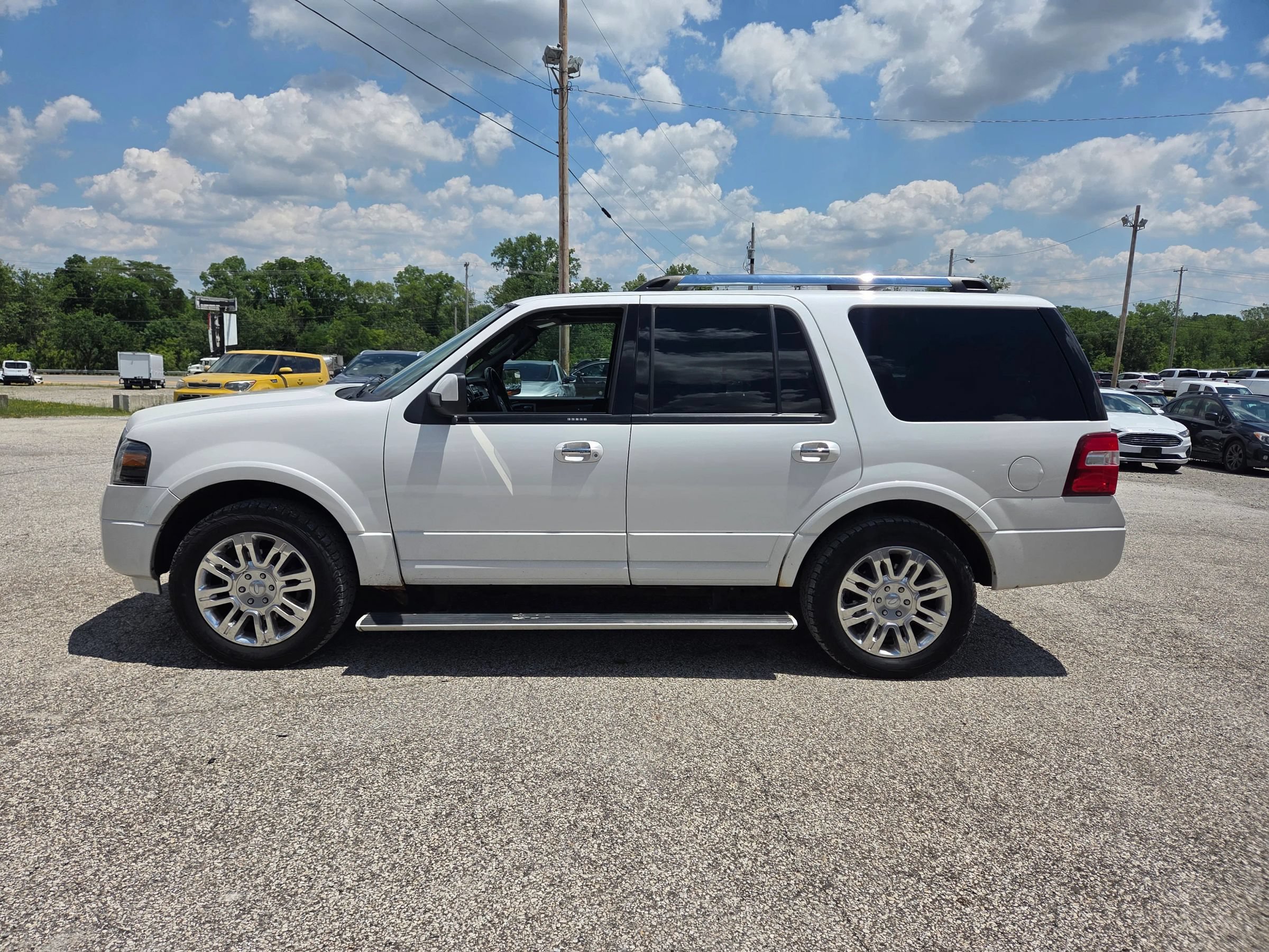 Used 2013 Ford Expedition Limited AWD/4WD image 1