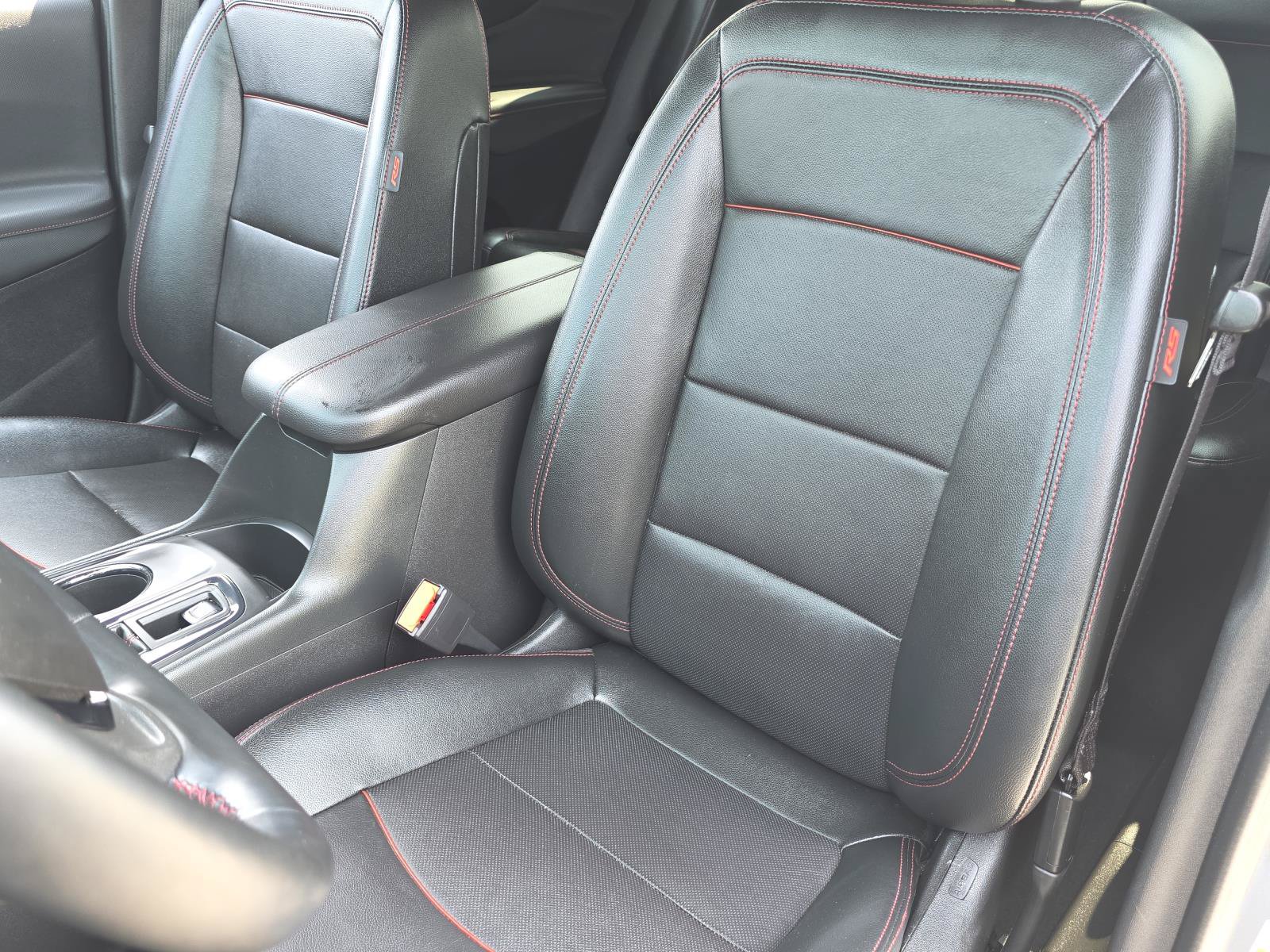 Used 2023 Chevrolet Equinox RS w/ RS Leather Package FWD image 13