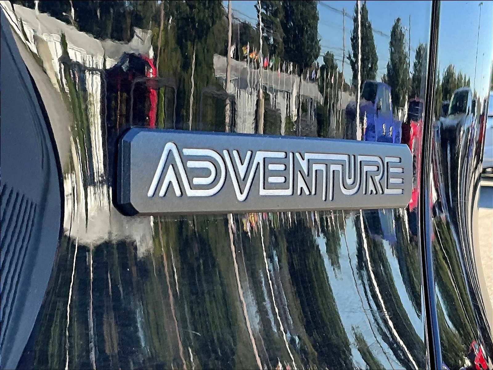 Used 2024 Toyota RAV4 Adventure image 14