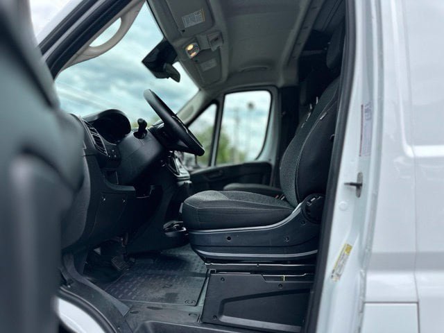 Used 2025 RAM ProMaster 2500 w/ U-Haul Equipment Group FWD image 12