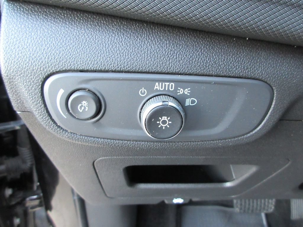 Certified 2025 Chevrolet TrailBlazer LT FWD image 23