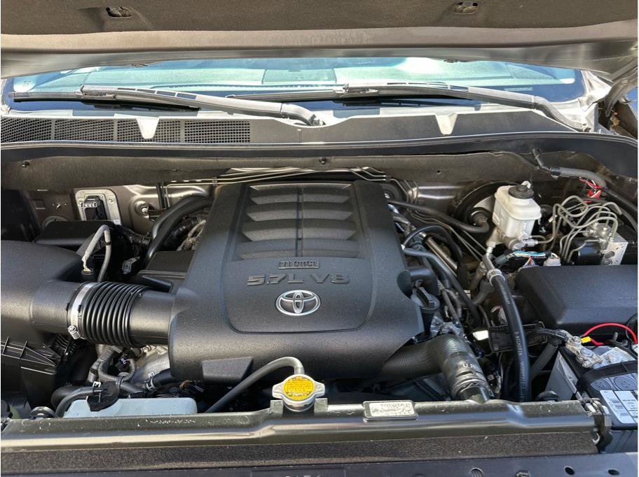 Used 2014 Toyota Tundra SR5 w/ SR5 Upgrade Package AWD/4WD image 17