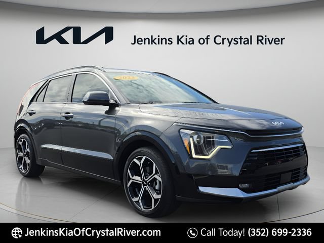 Used 2023 Kia Niro EX Touring