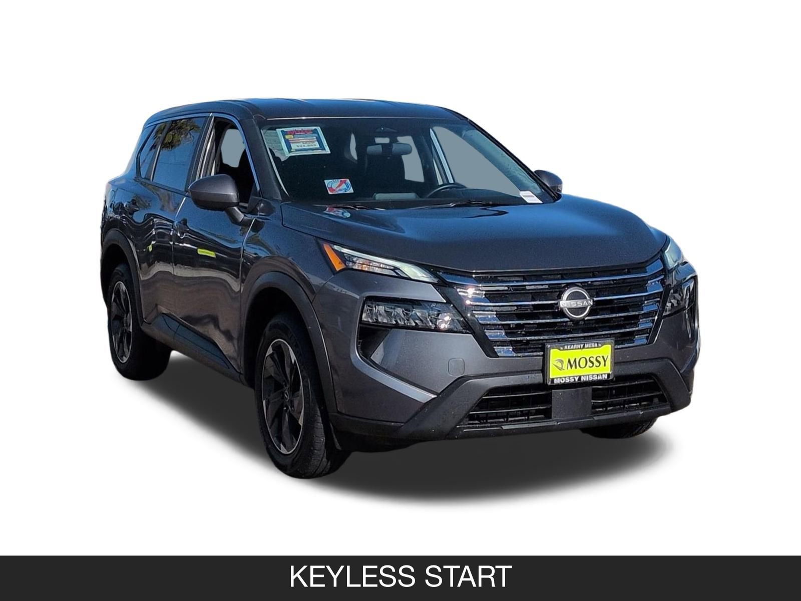 Used 2025 Nissan Rogue SV image 2