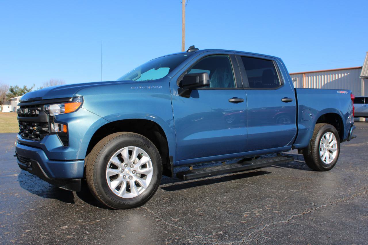 Used 2024 Chevrolet Silverado 1500 Custom image 13
